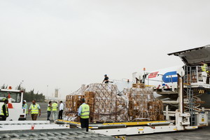 WHO_airlifts_500_tons_of_essential_medicines_to_Yemen